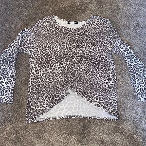 Very soft cheetah front knot top size L